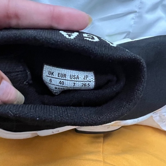 Balenciagas - Picture 2 of 4